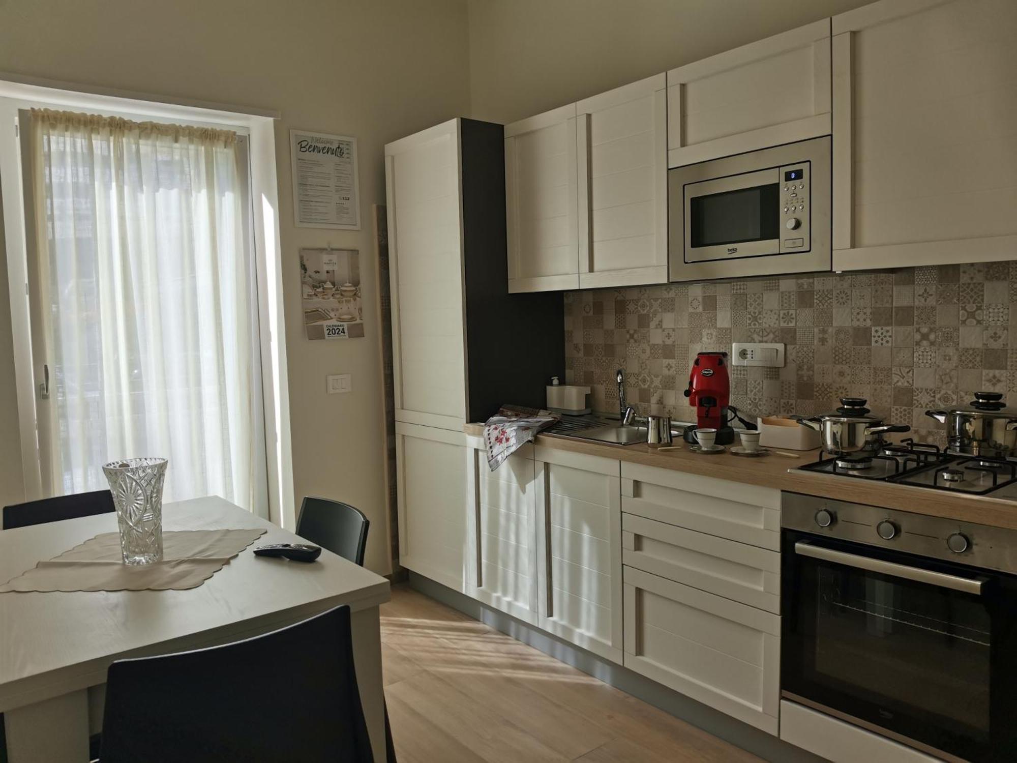 Palazzo Buscema - Appartamenti & Residence Кротоне Екстериор снимка