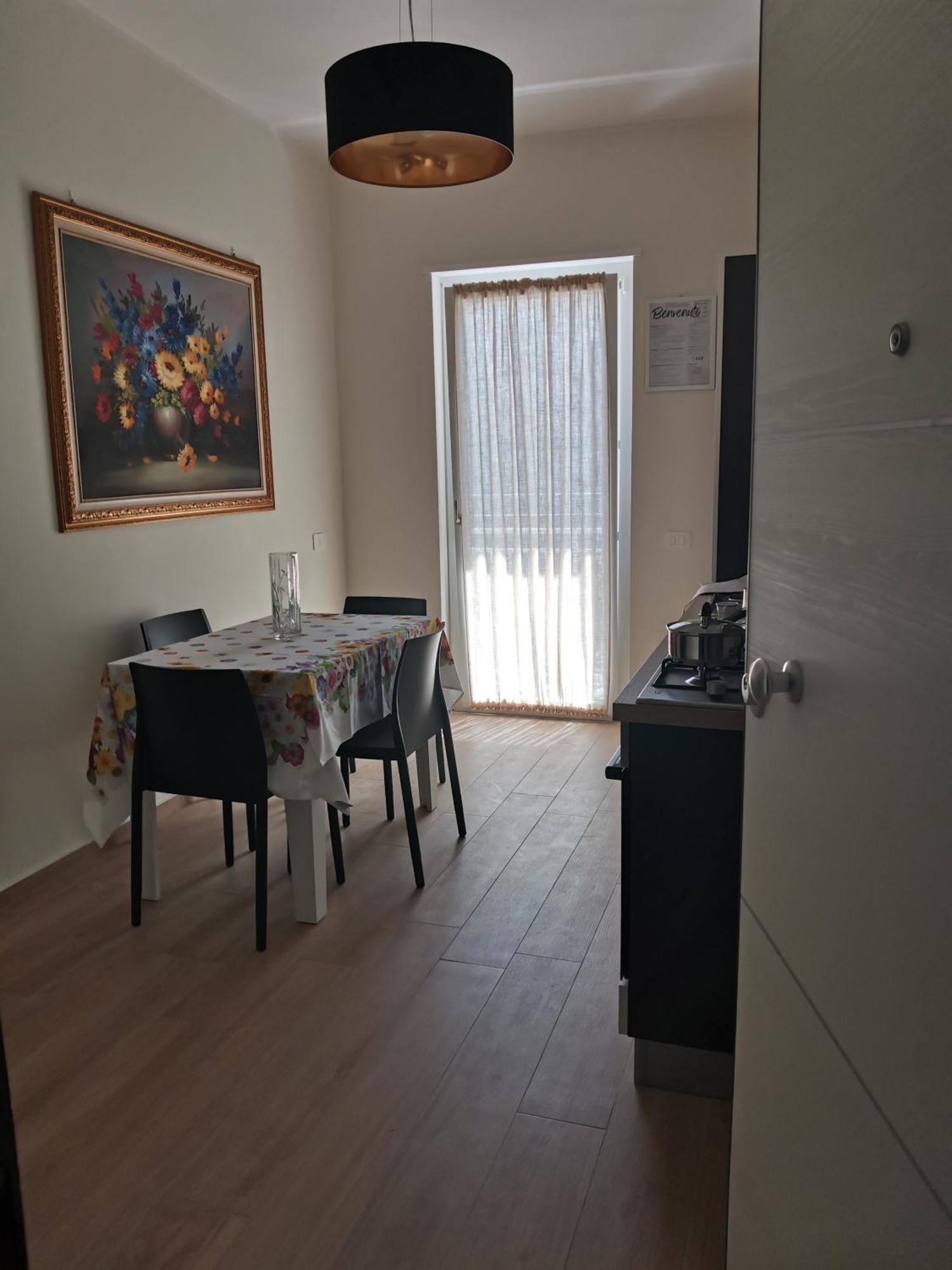 Palazzo Buscema - Appartamenti & Residence Кротоне Екстериор снимка